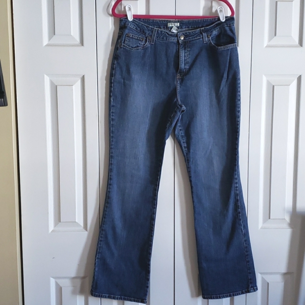 St. John's Bay Stretch Bootcut Size 16
